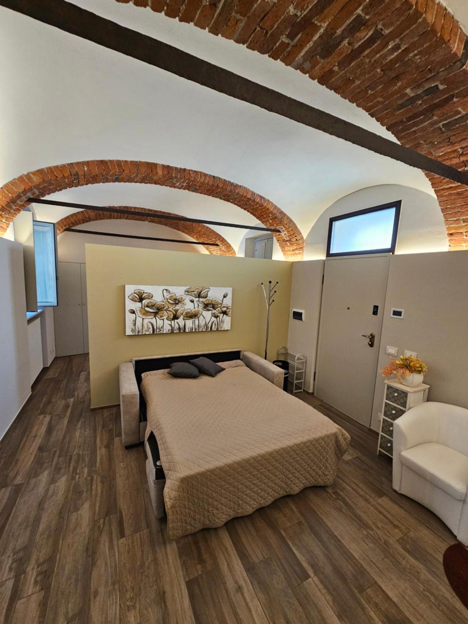 Ferienwohnung Bilocale In Centro Storico! Alba  Exterior foto